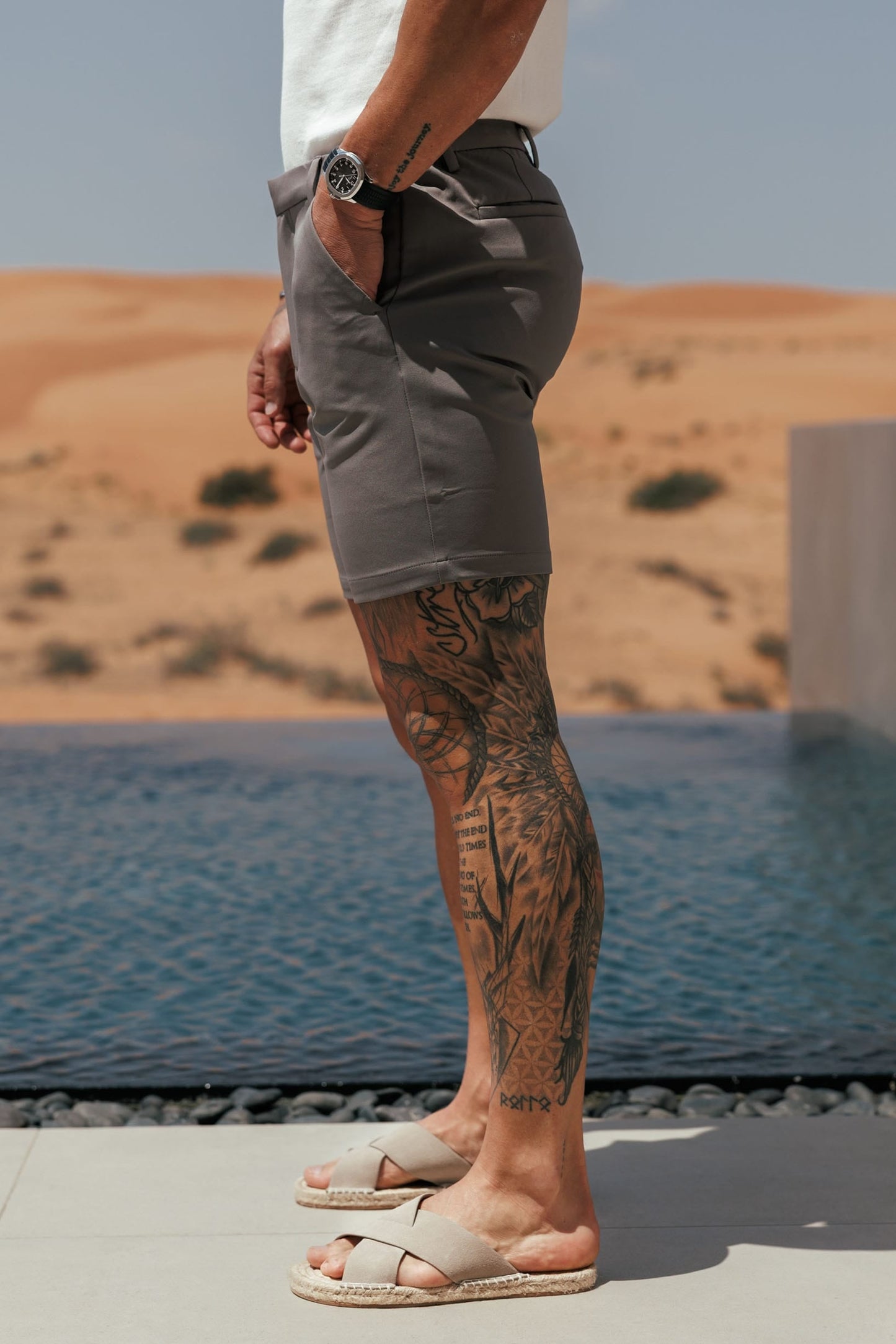 HYBRID SHORT - DARK GREY