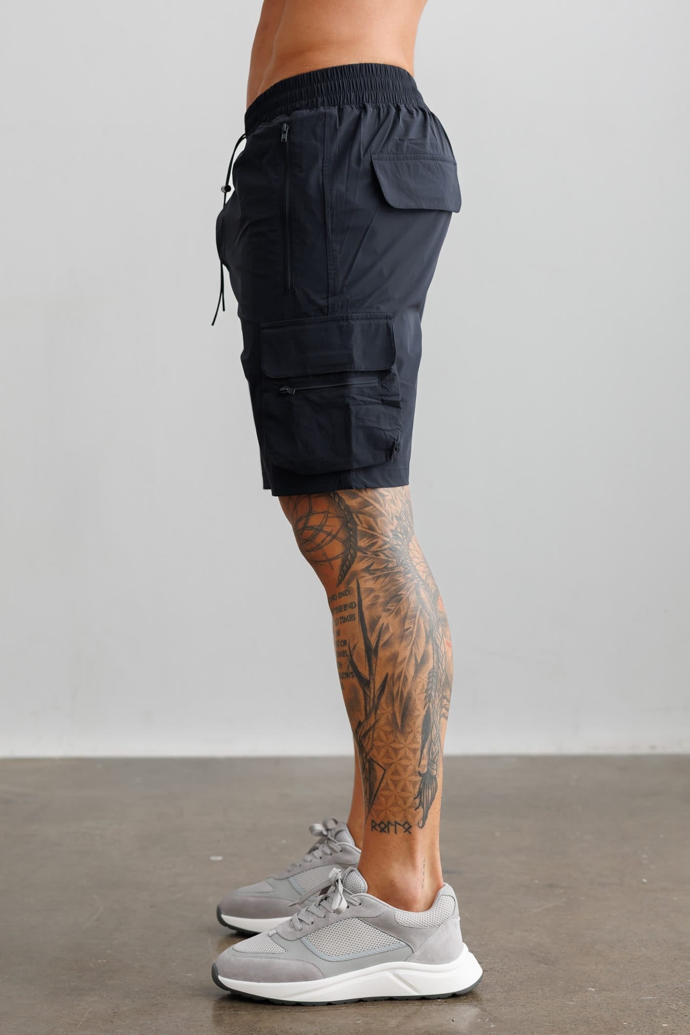TECHNICAL CARGO SHORTS - NAVY