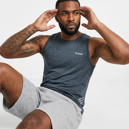 RUNNR AeroLite Singlet
