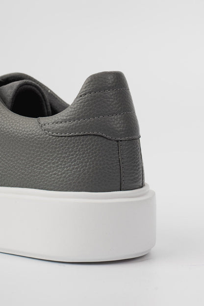 VELORA TRAINER - GREY