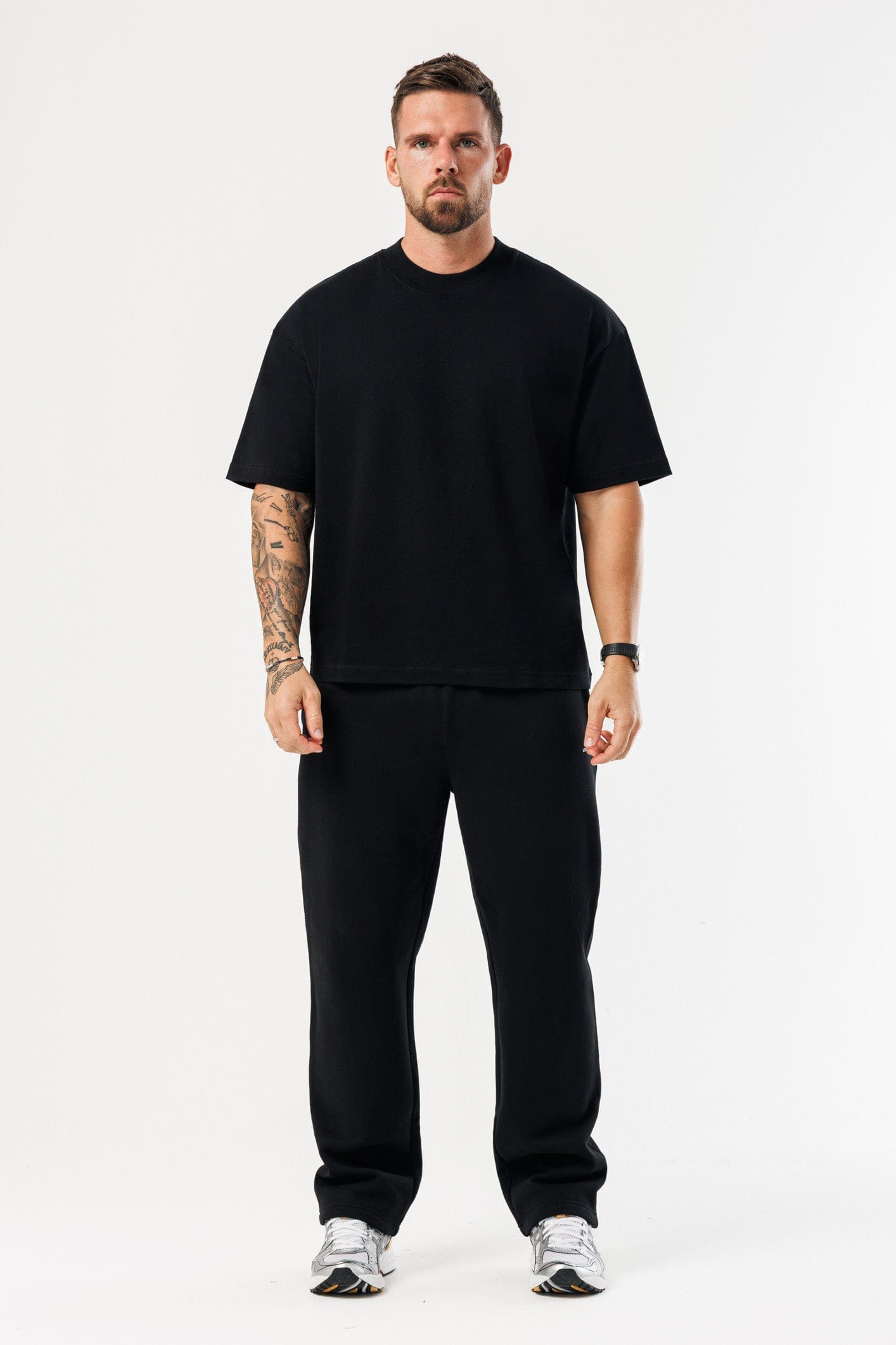 OVERSIZED T-SHIRT - BLACK