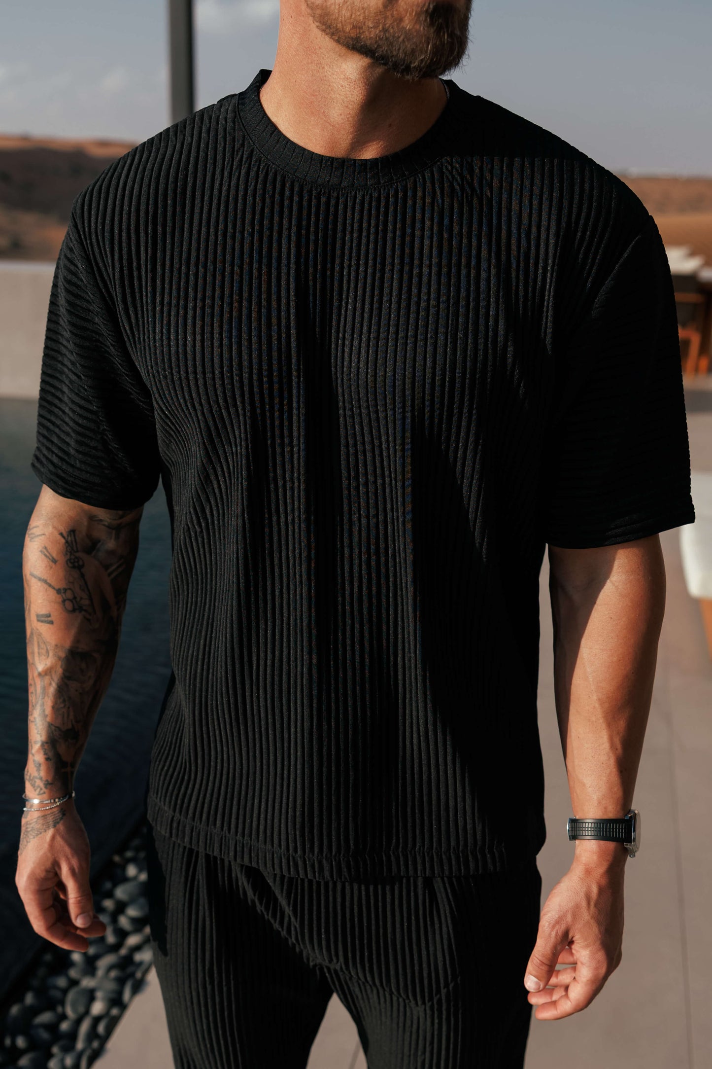 PLEATED T-SHIRT - BLACK