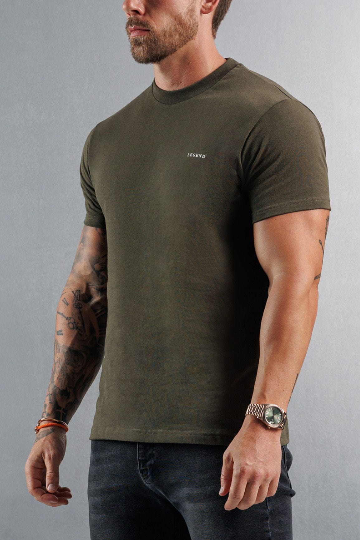 PREMIUM BASICS T-SHIRT - ARMY GREEN