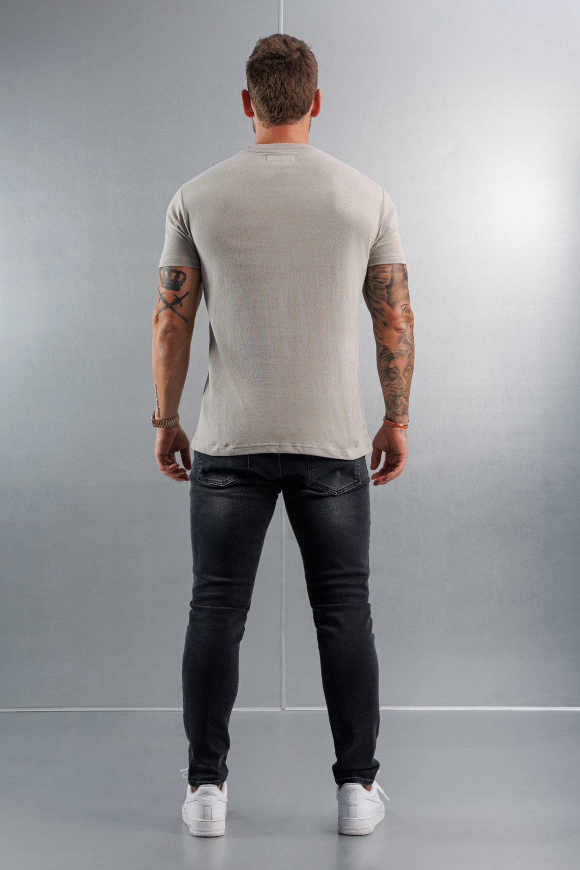 PREMIUM BASICS T-SHIRT - CONCRETE