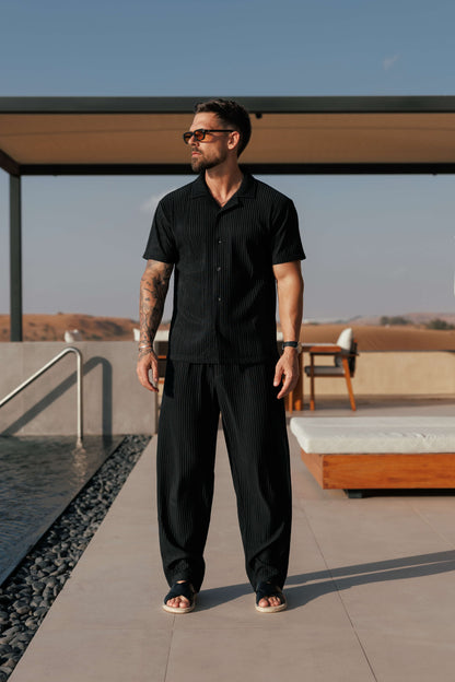 PLEATED TROUSER - BLACK