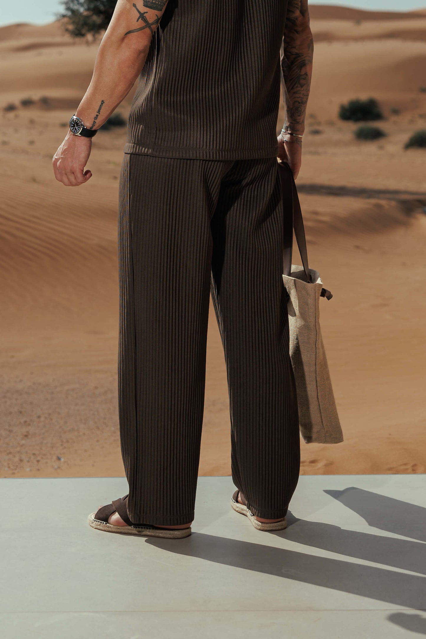 PLEATED TROUSER - BROWN
